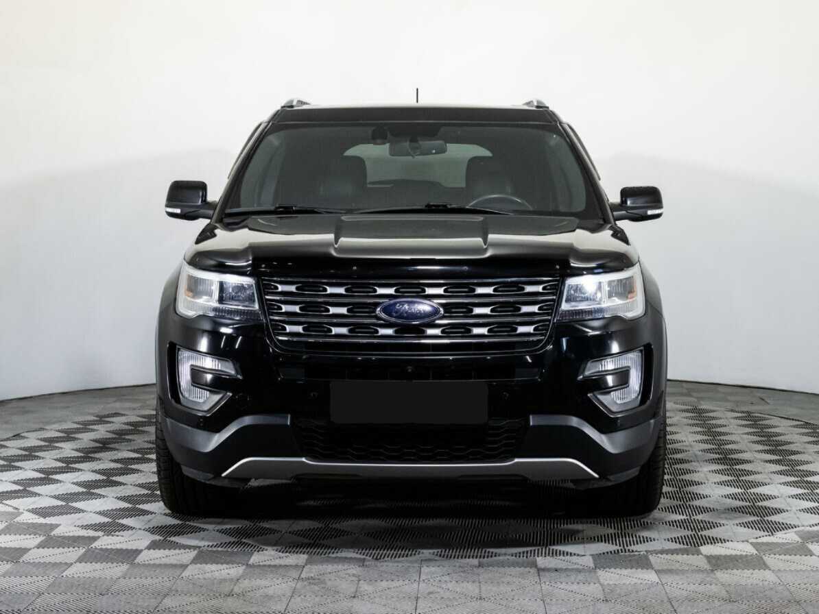 Купить Ford Explorer с пробегом. Фото: #1