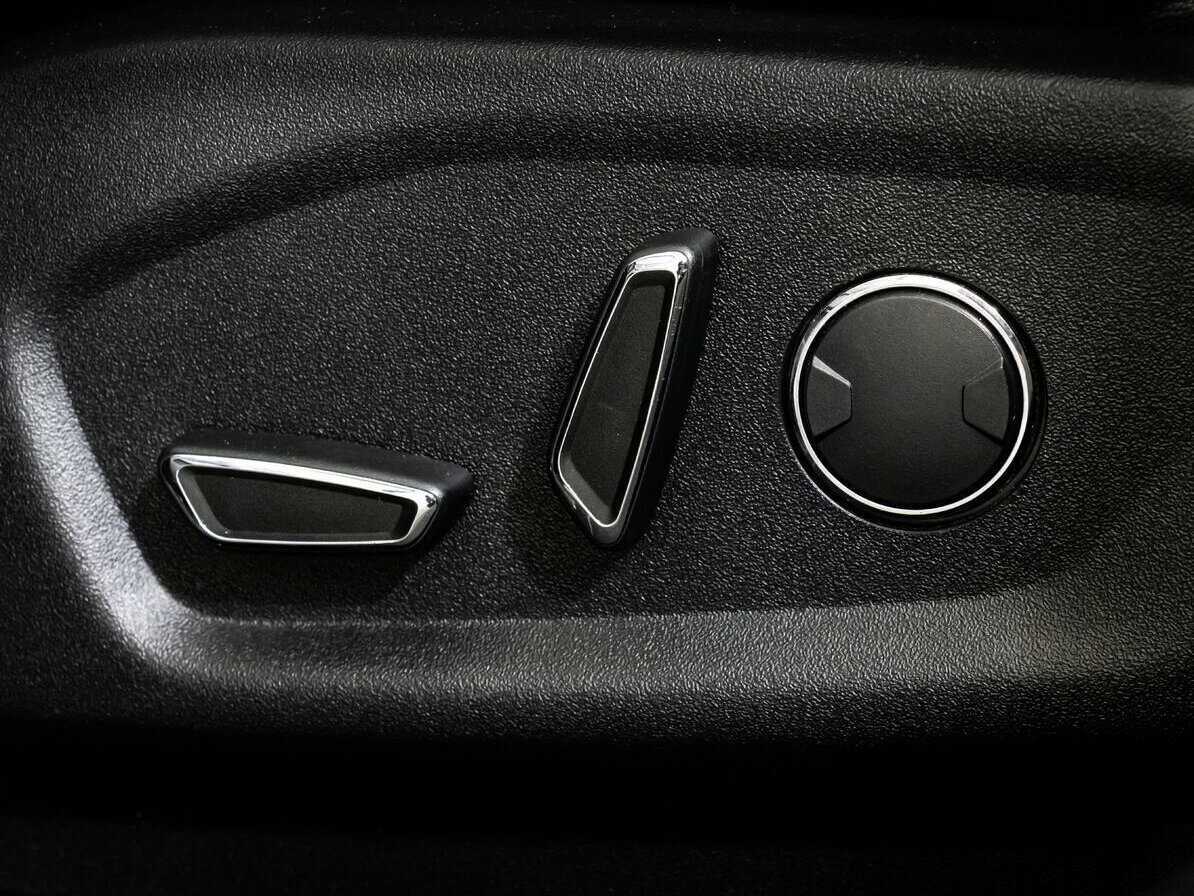 Купить Ford Explorer с пробегом. Фото: #22