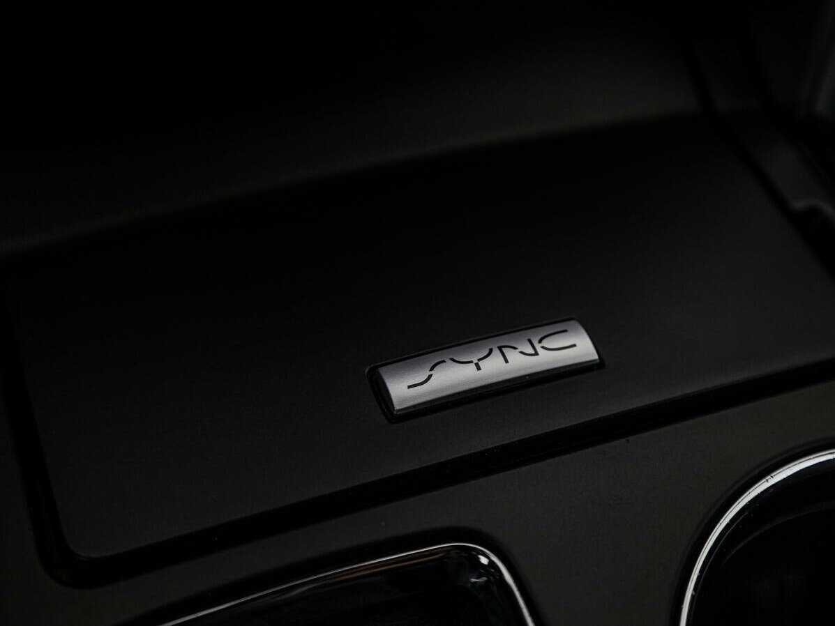 Купить Ford Explorer с пробегом. Фото: #20