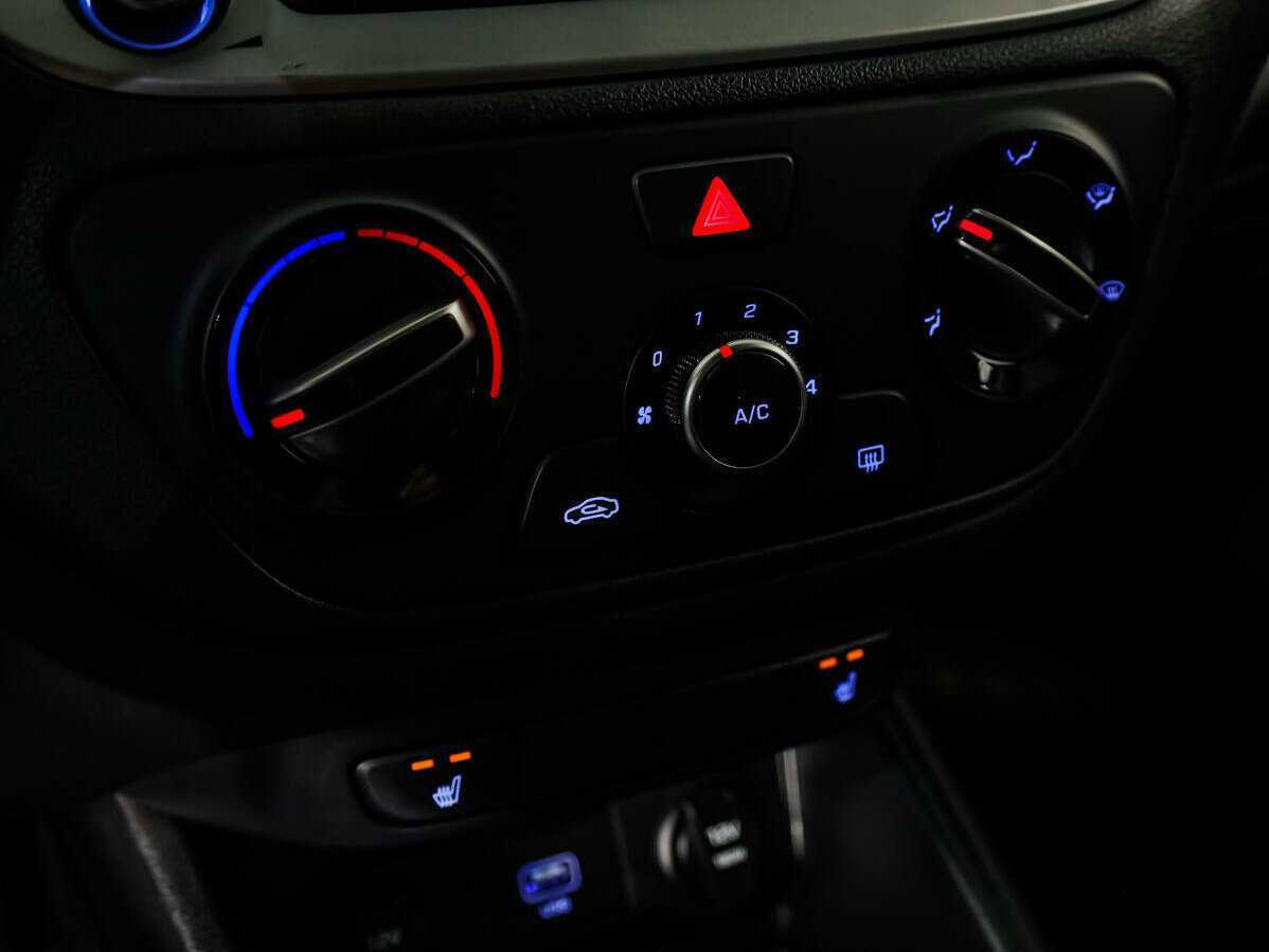 Купить Hyundai Solaris с пробегом. Фото: #13