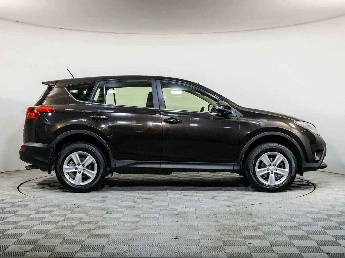 Купить Toyota RAV4 с пробегом. Фото: #2