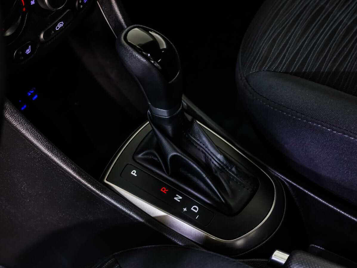 Купить Hyundai Solaris с пробегом. Фото: #13