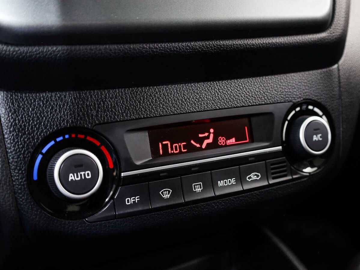 Купить Kia Rio с пробегом. Фото: #16