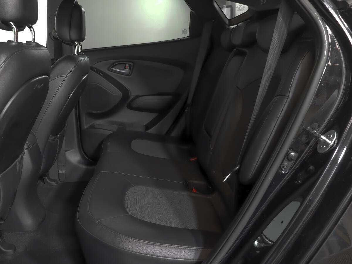 Купить Hyundai ix35 с пробегом. Фото: #8