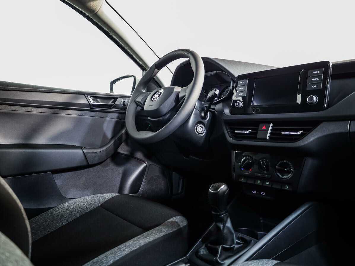Купить Skoda Rapid с пробегом. Фото: #7