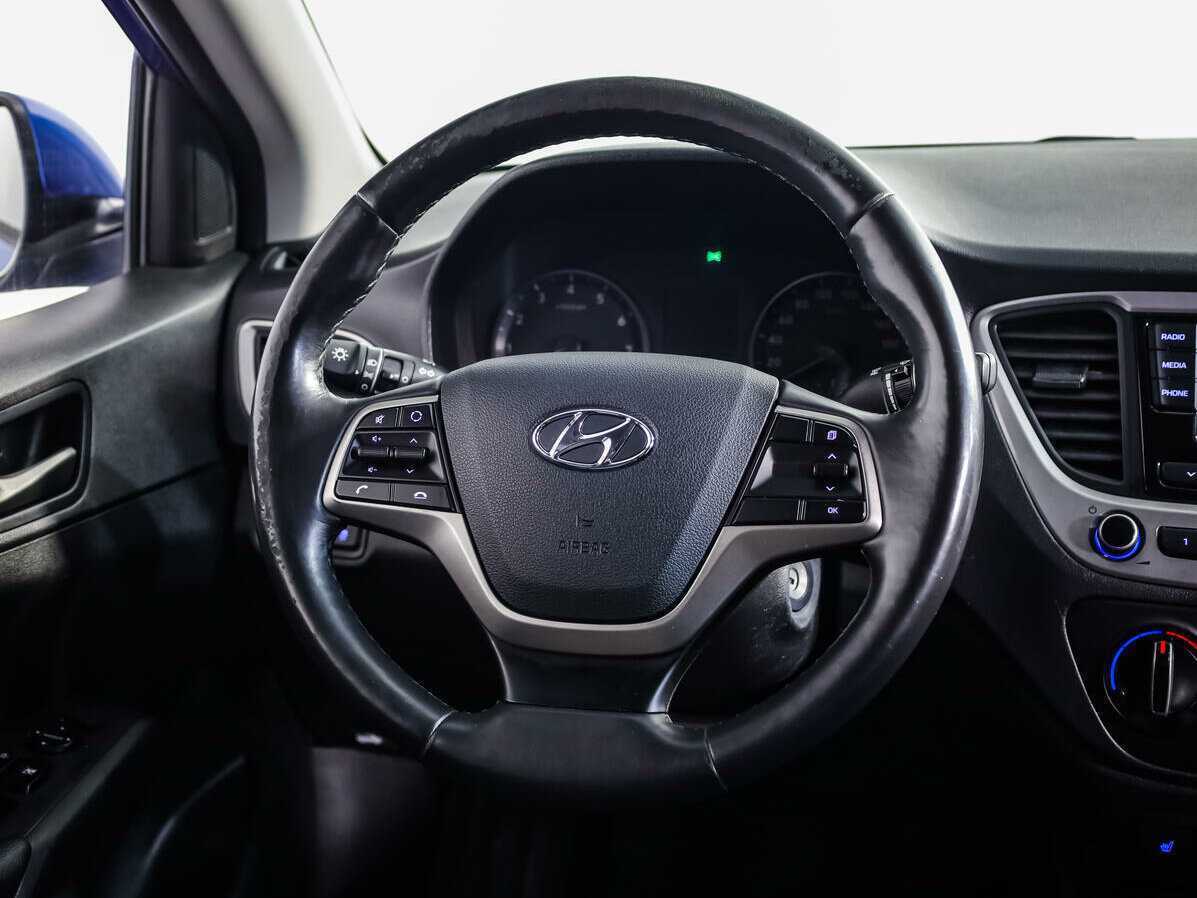 Купить Hyundai Solaris с пробегом. Фото: #9