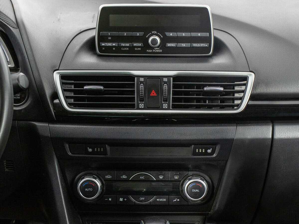 Купить Mazda 3 с пробегом. Фото: #13