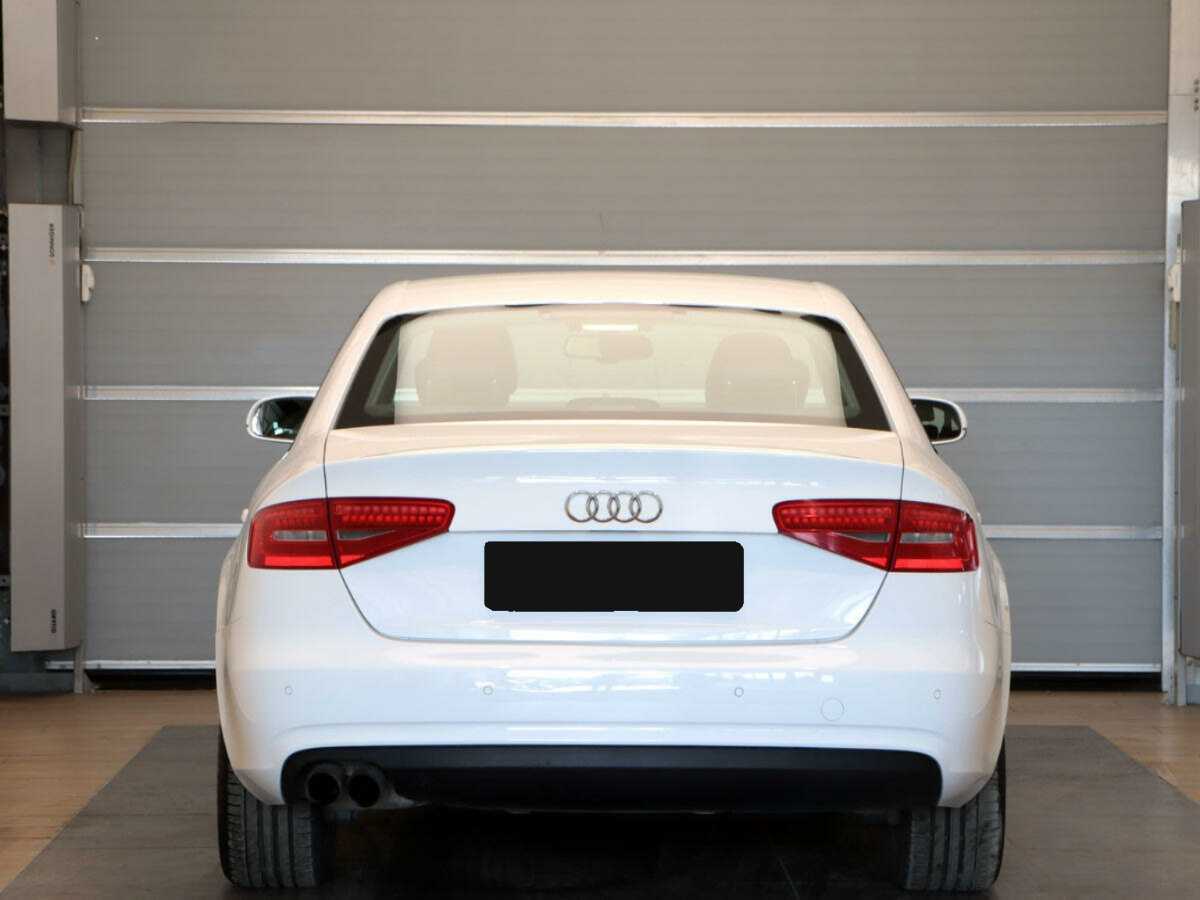 Купить Audi A4 с пробегом. Фото: #4