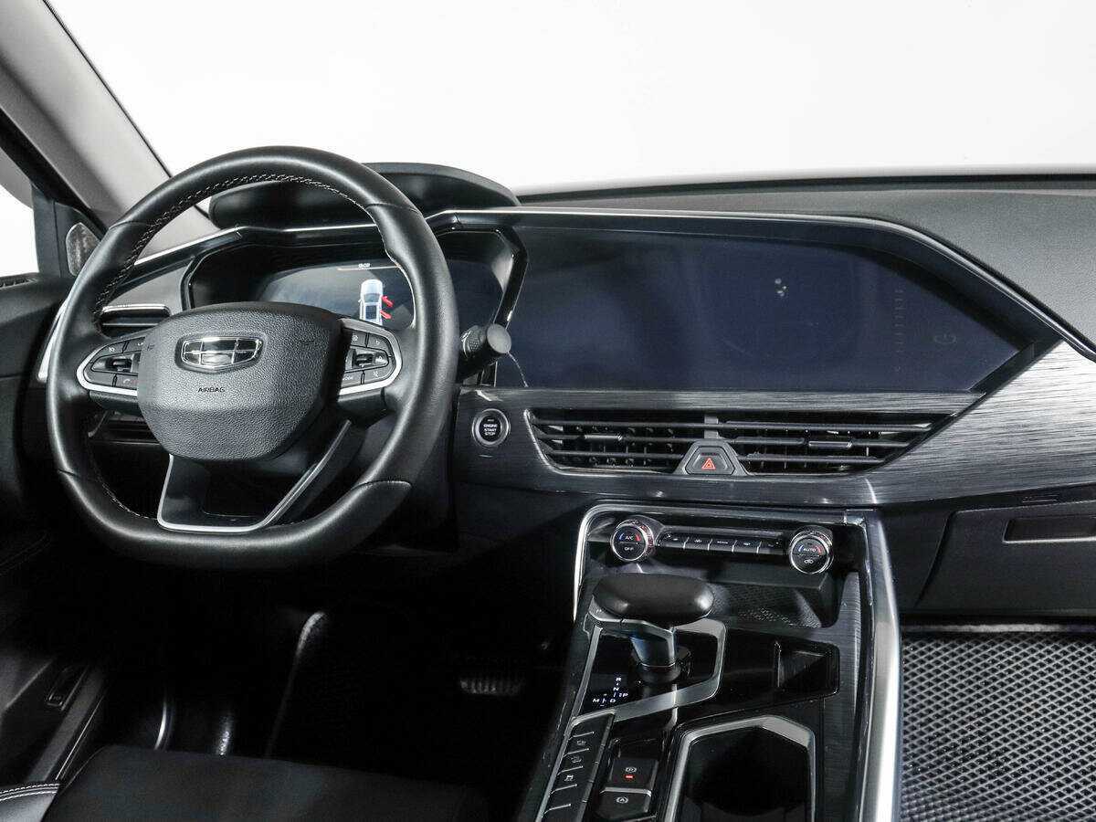 Купить Geely Tugella с пробегом. Фото: #11