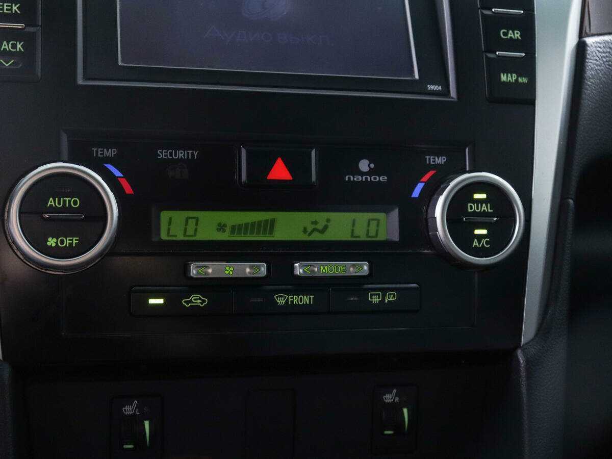 Купить Toyota Camry с пробегом. Фото: #14