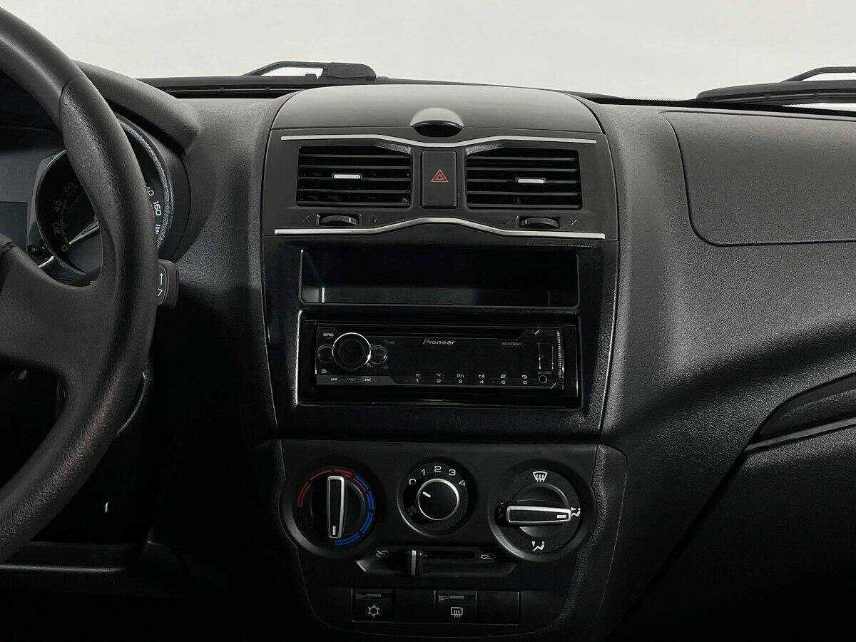 Купить Lada (ВАЗ) Granta с пробегом. Фото: #11