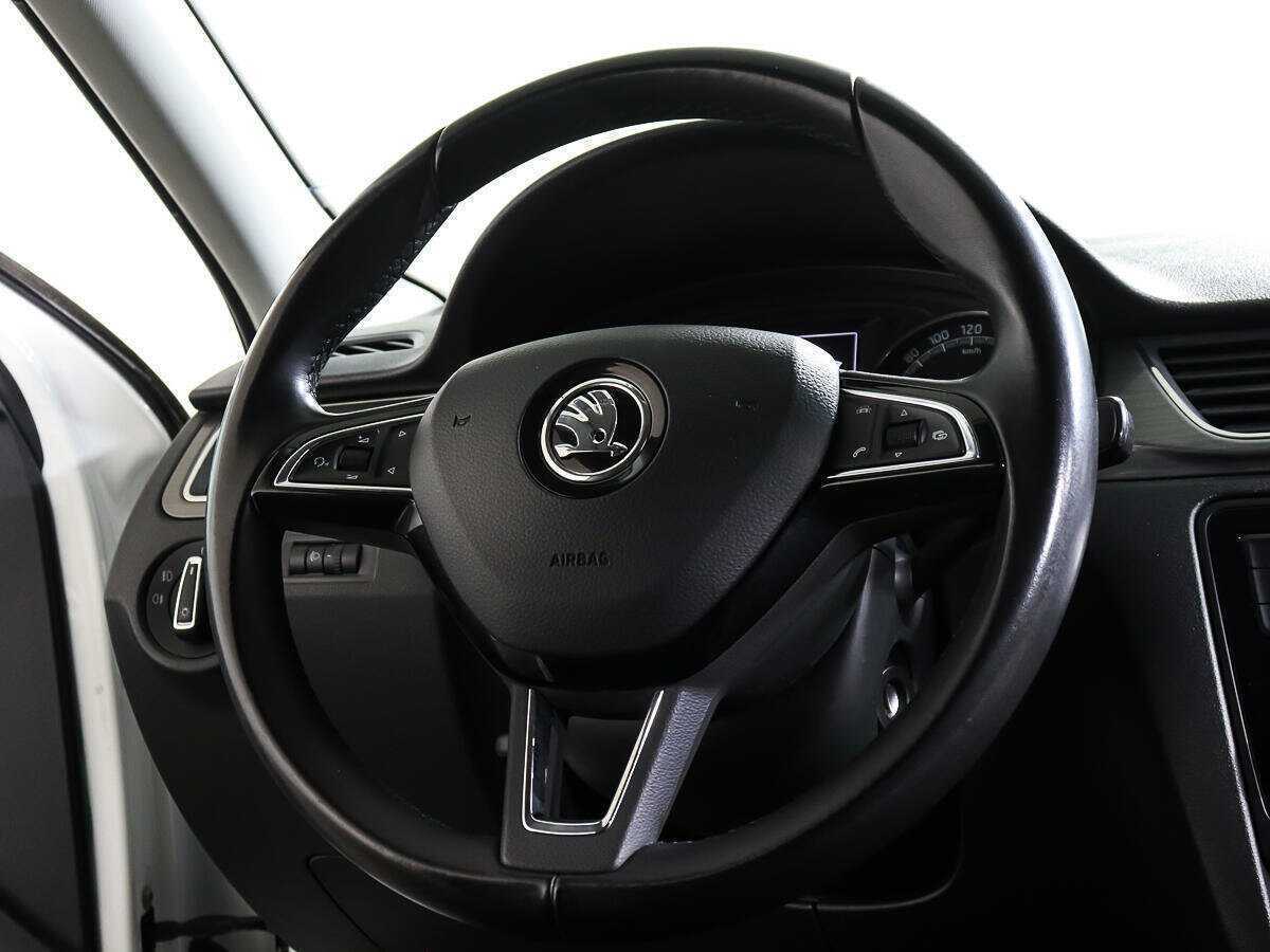 Купить Skoda Rapid с пробегом. Фото: #13