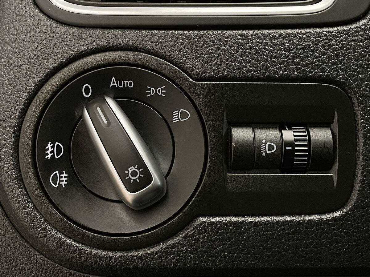 Купить Volkswagen Polo с пробегом. Фото: #13