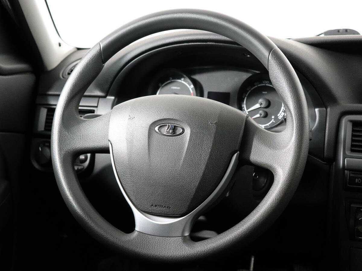 Купить Lada (ВАЗ) Priora с пробегом. Фото: #11