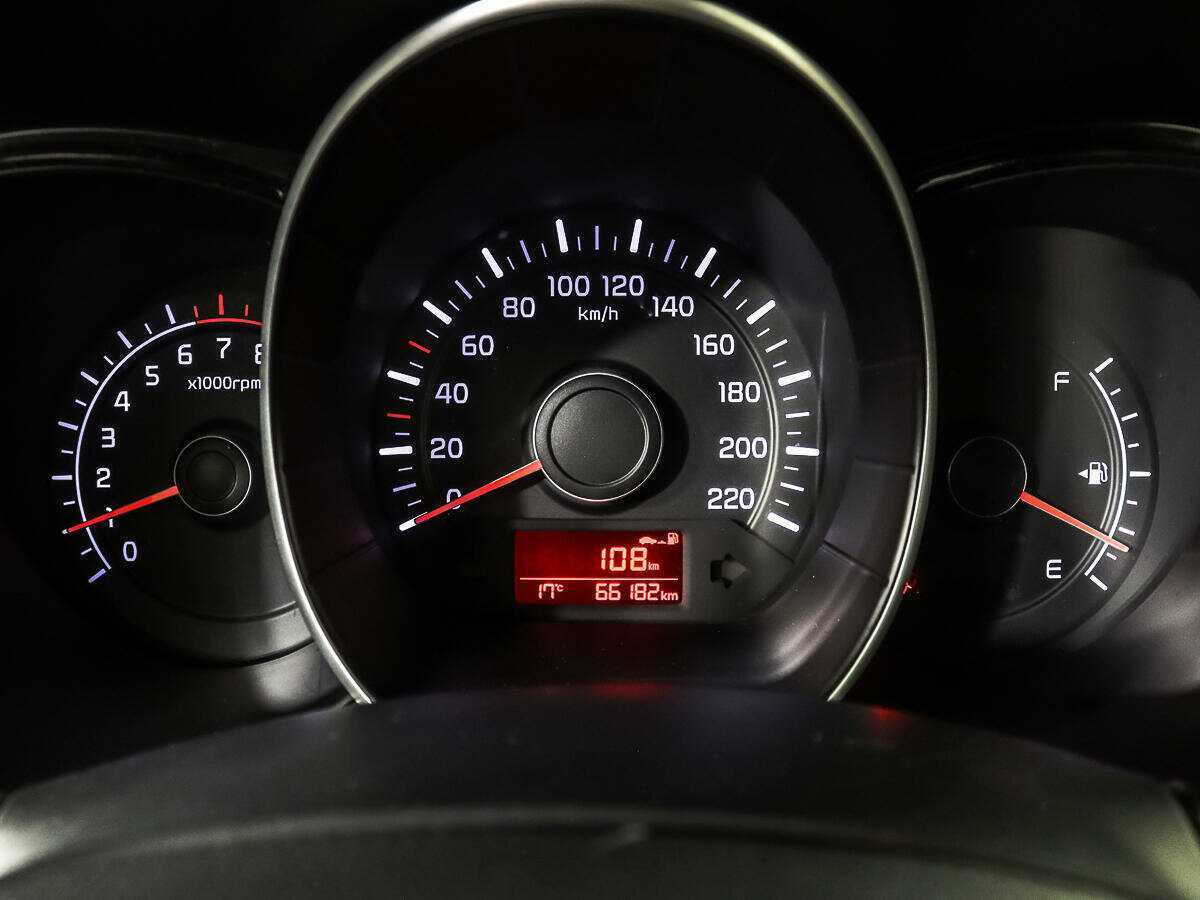Купить Kia Rio с пробегом. Фото: #9