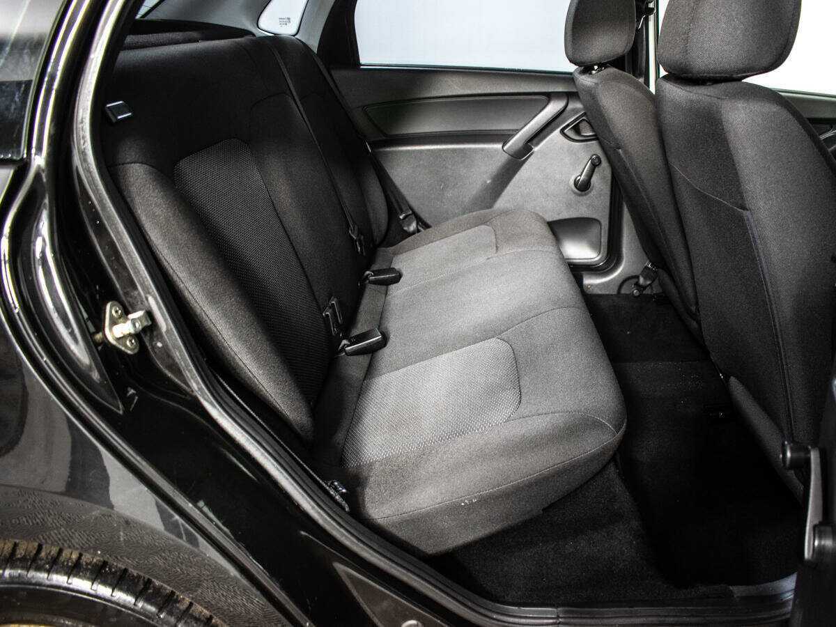 Купить Lada (ВАЗ) Granta с пробегом. Фото: #7