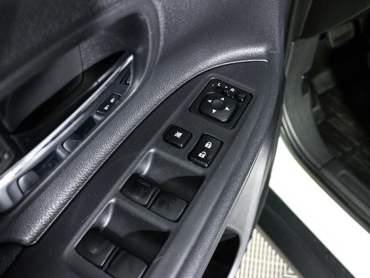 Купить Mitsubishi Outlander с пробегом. Фото: #13