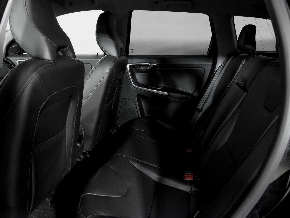 Купить Volvo XC60 с пробегом. Фото: #9