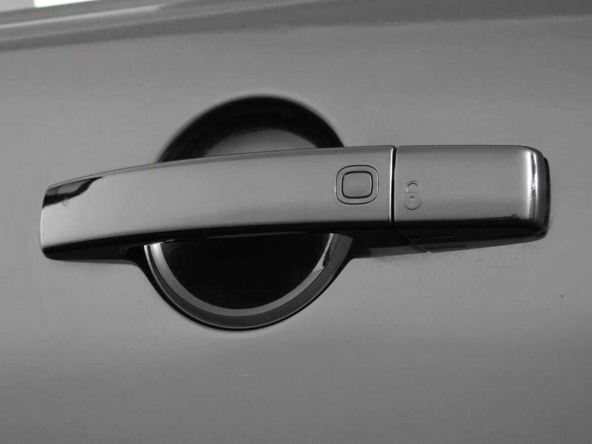 Купить Land Rover Discovery с пробегом. Фото: #23