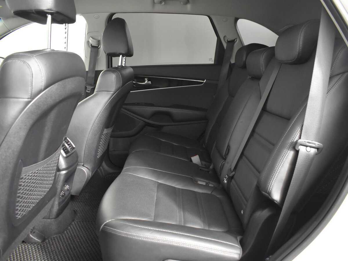 Купить Kia Sorento с пробегом. Фото: #6