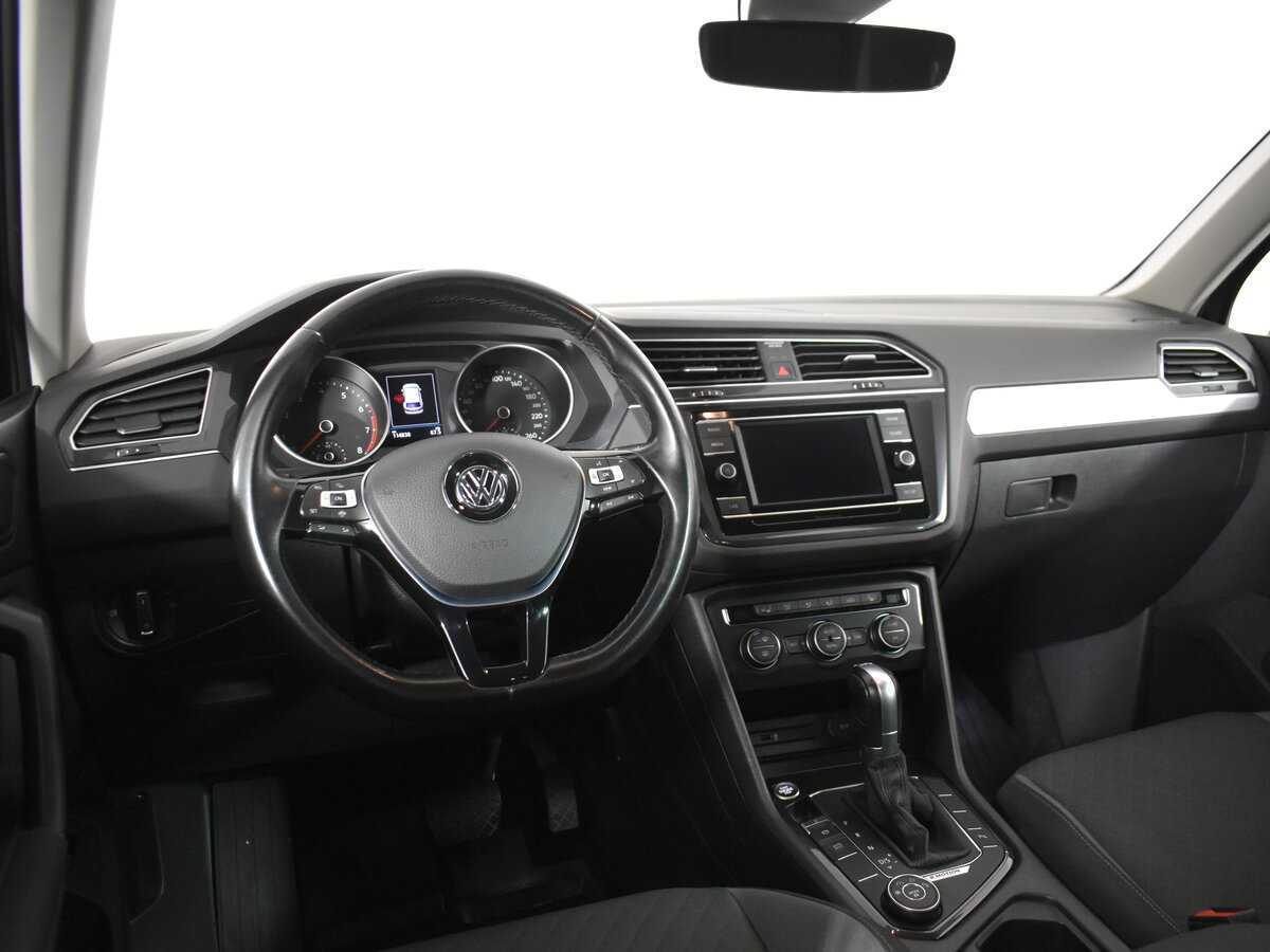 Купить Volkswagen Tiguan с пробегом. Фото: #13
