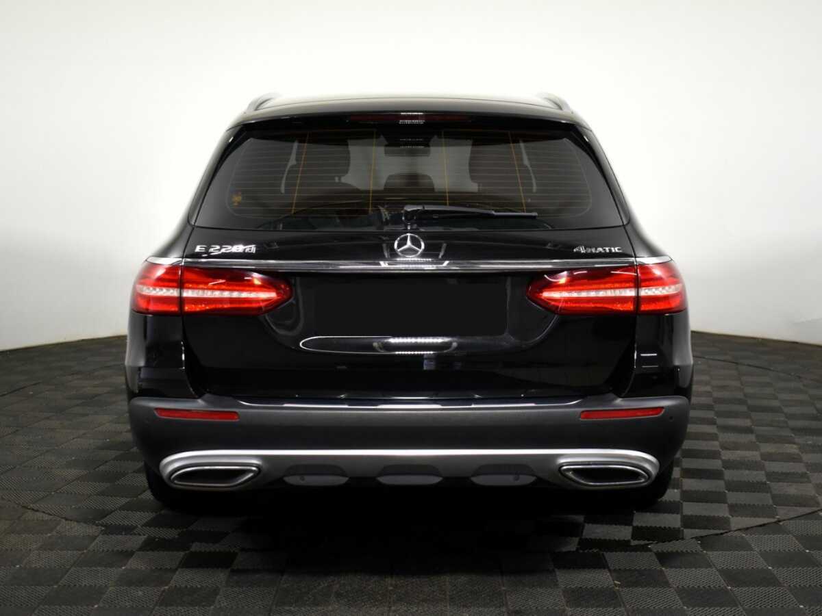Купить Mercedes-Benz E-Класс с пробегом. Фото: #4