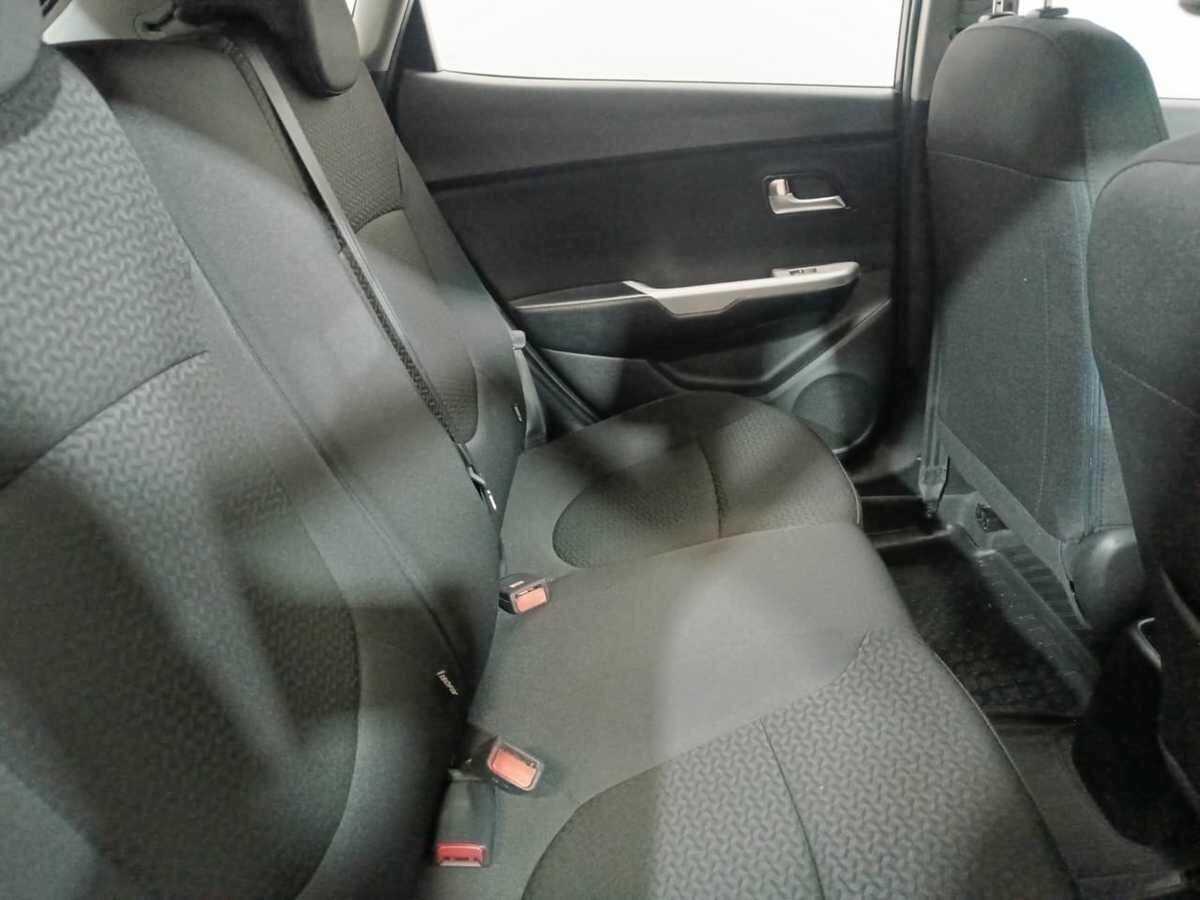 Купить Kia Rio с пробегом. Фото: #10