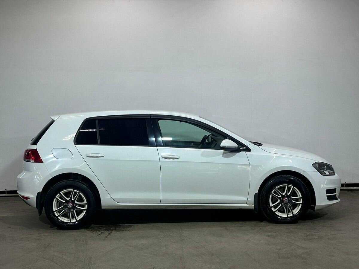 Купить Volkswagen Golf с пробегом. Фото: #3