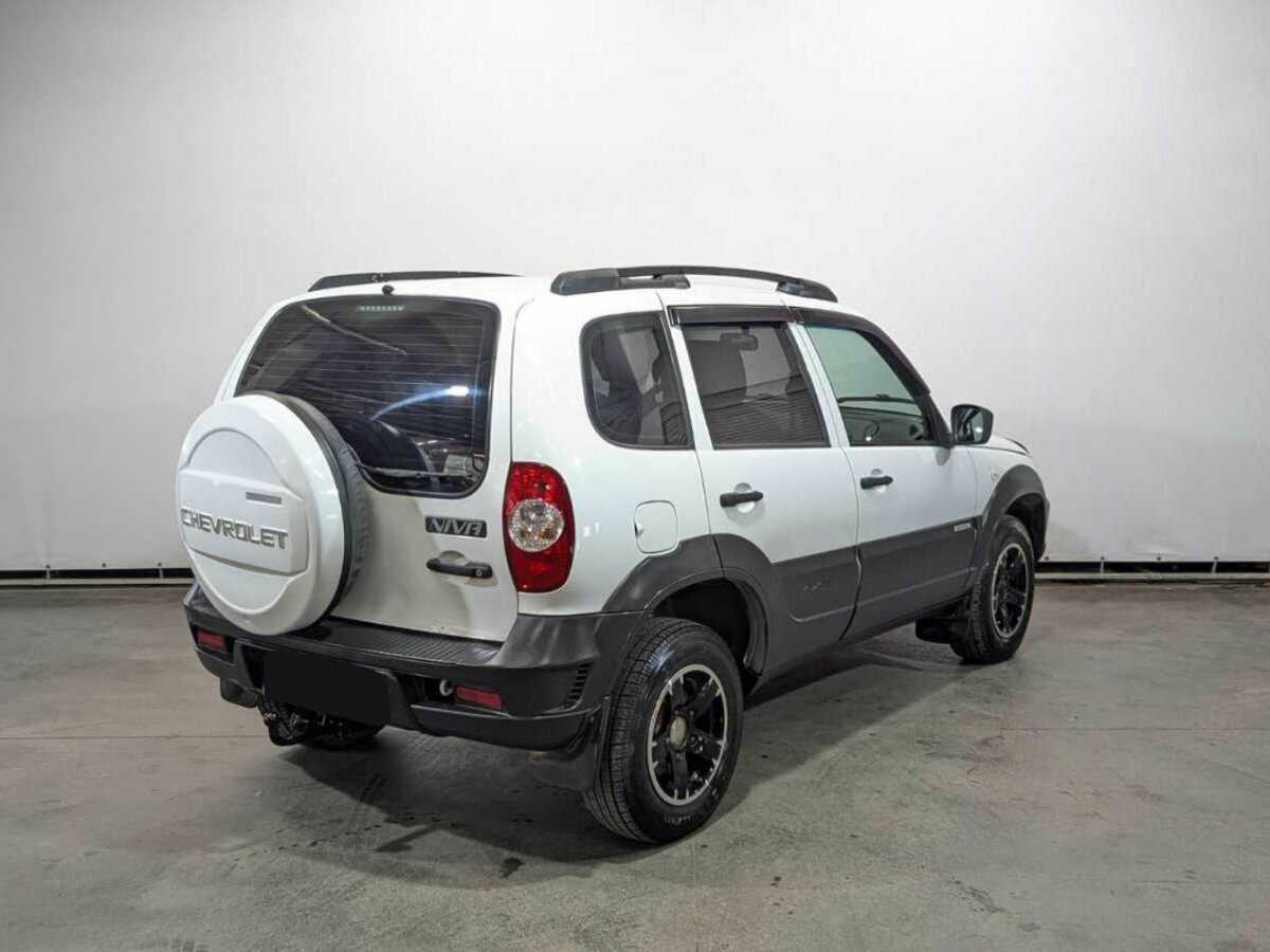 Купить Chevrolet Niva с пробегом. Фото: #4
