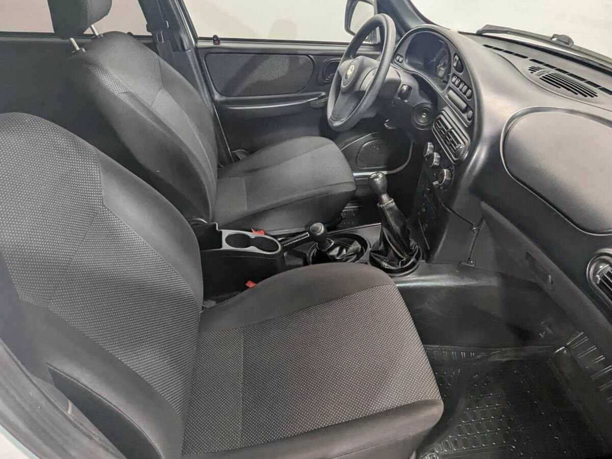 Купить Chevrolet Niva с пробегом. Фото: #9