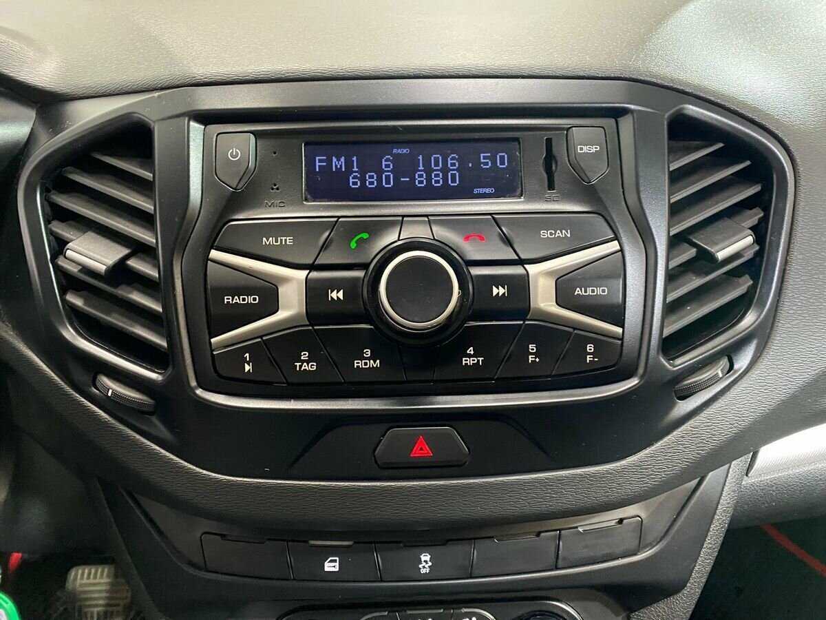 Купить Lada (ВАЗ) Vesta с пробегом. Фото: #12