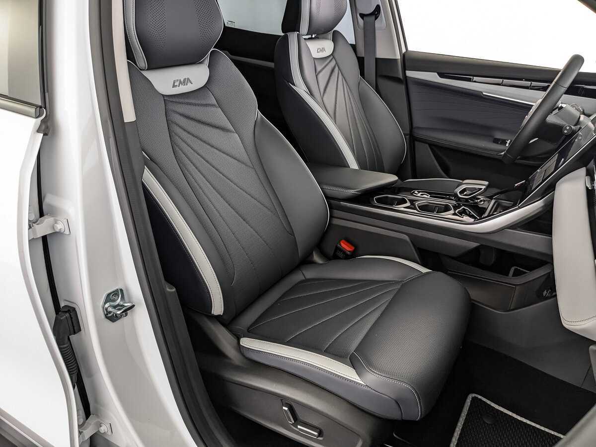 Купить Geely Atlas с пробегом. Фото: #17