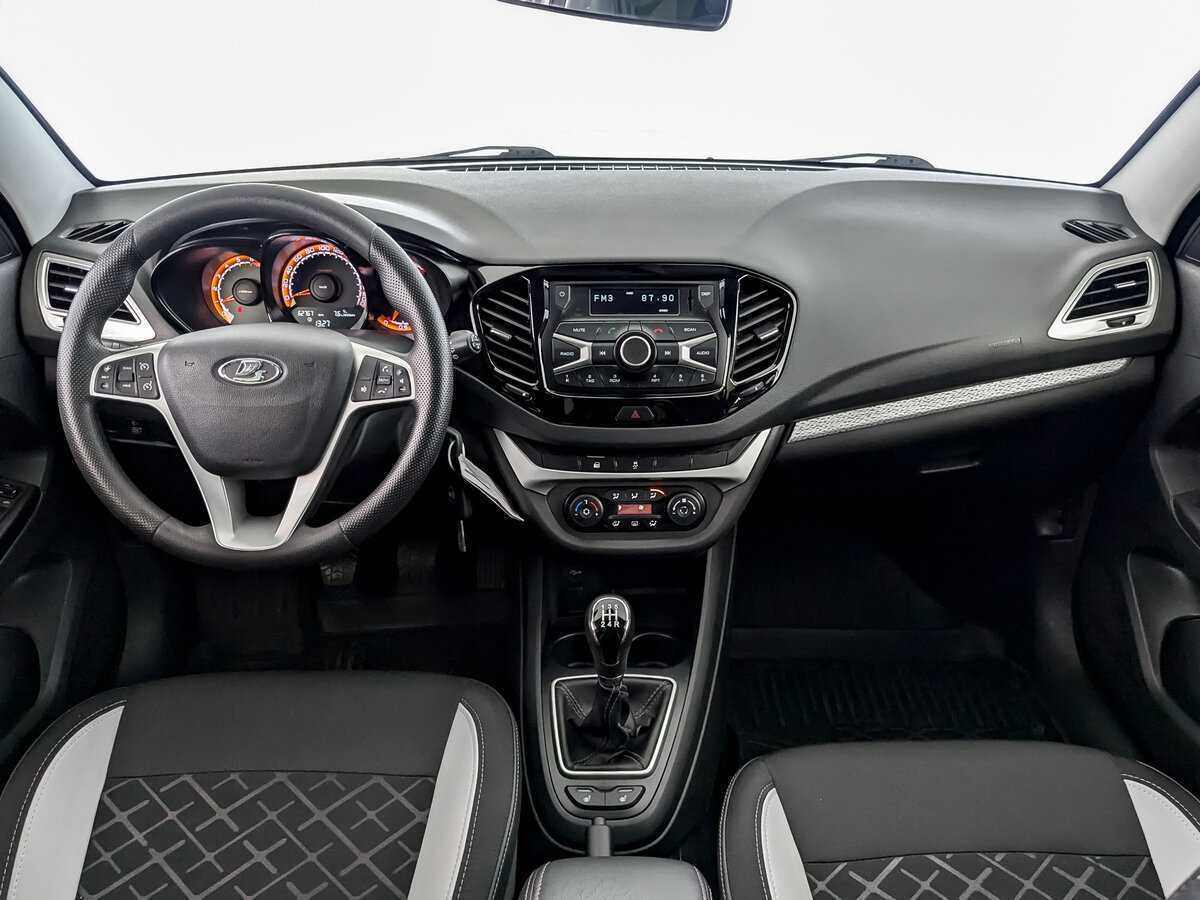 Купить Lada (ВАЗ) Vesta с пробегом. Фото: #11