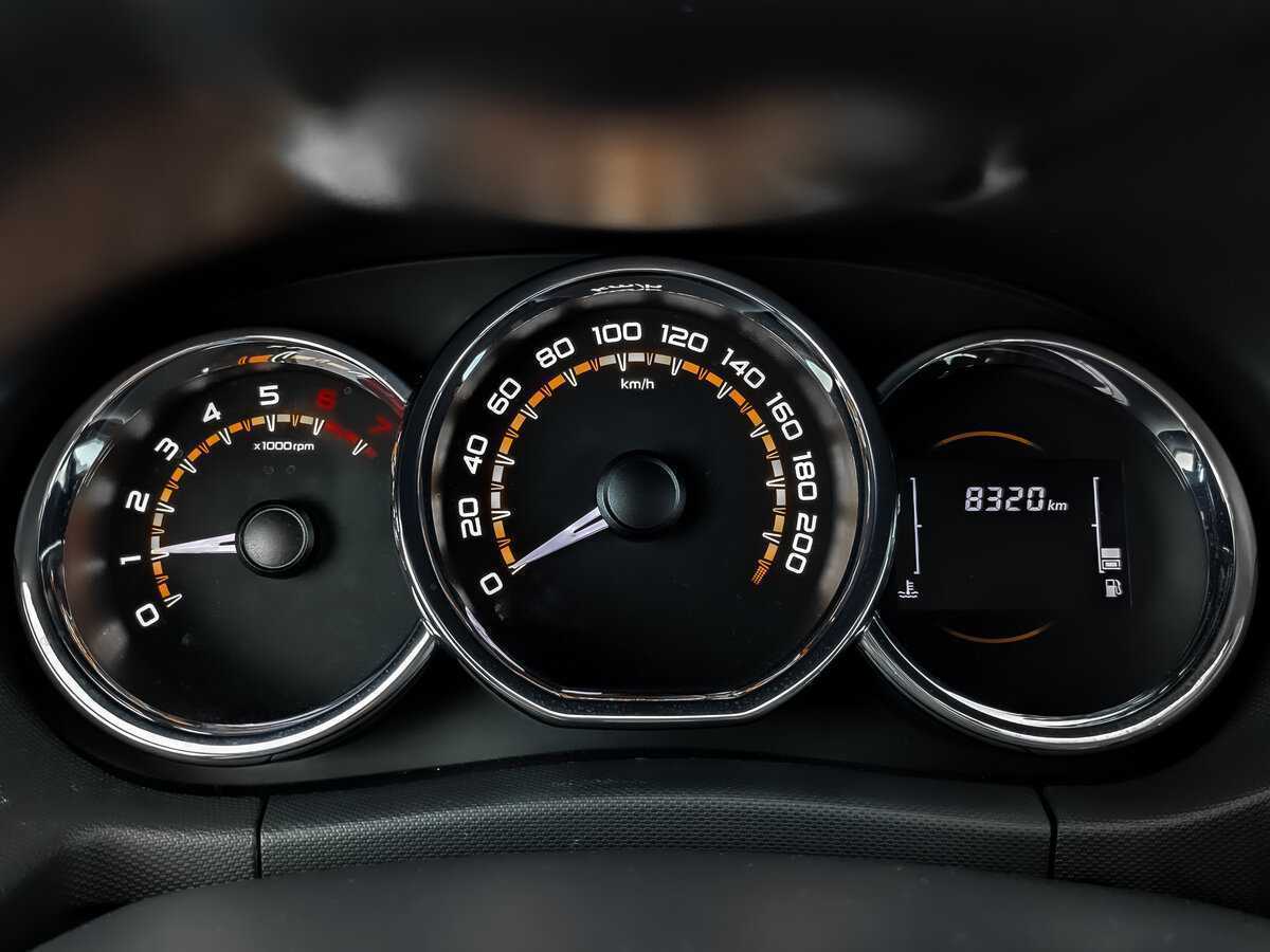 Купить Lada (ВАЗ) Largus с пробегом. Фото: #11