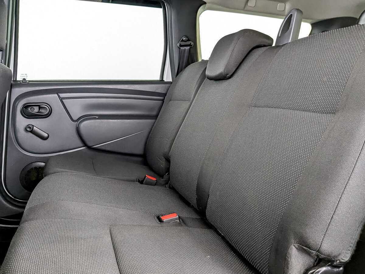 Купить Lada (ВАЗ) Largus с пробегом. Фото: #9