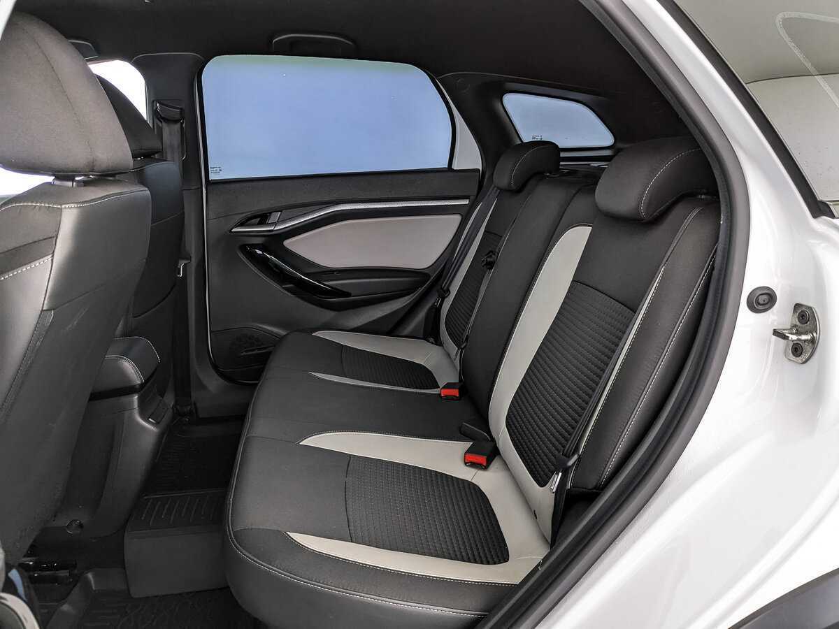 Купить Lada (ВАЗ) Vesta с пробегом. Фото: #9