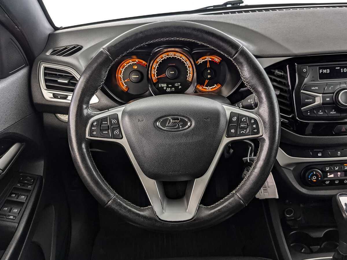 Купить Lada (ВАЗ) Vesta с пробегом. Фото: #16