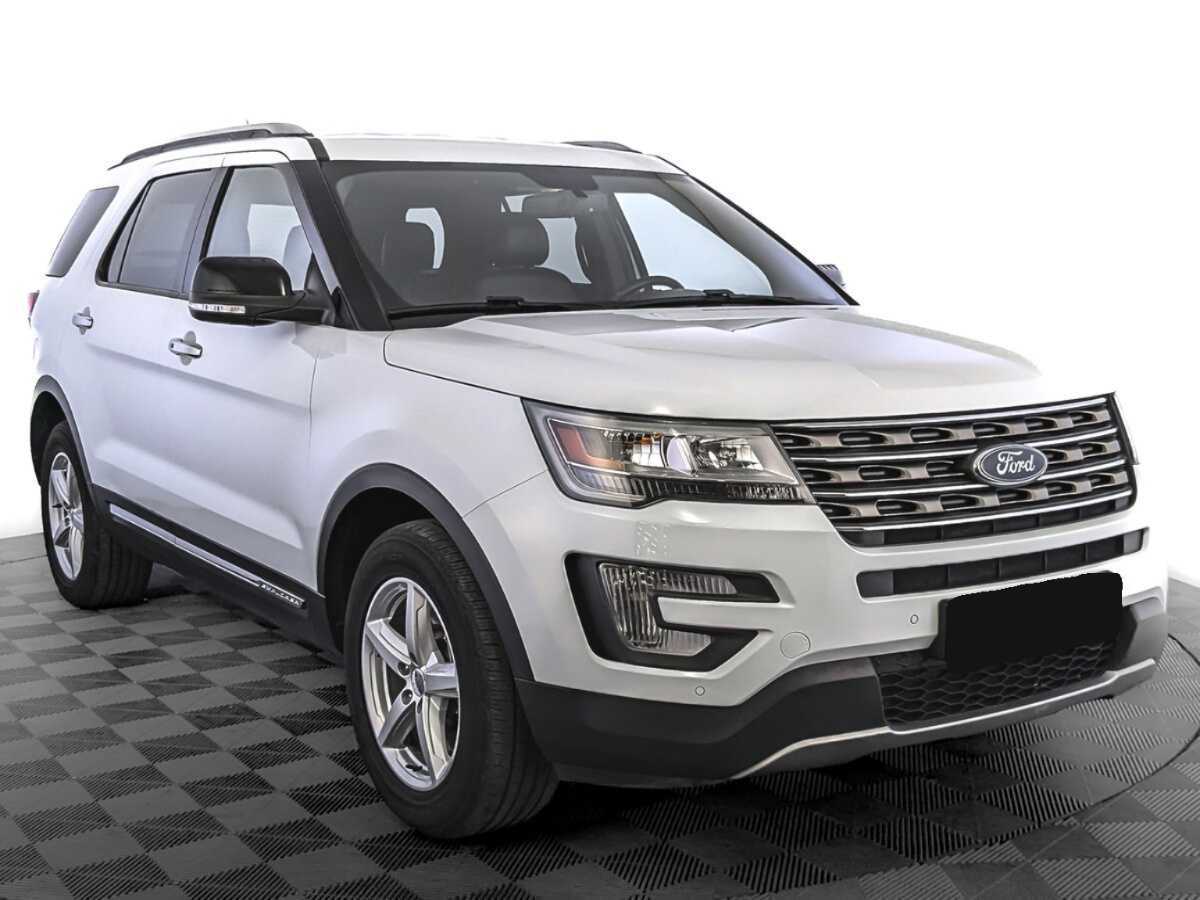 Купить Ford Explorer с пробегом. Фото: #2
