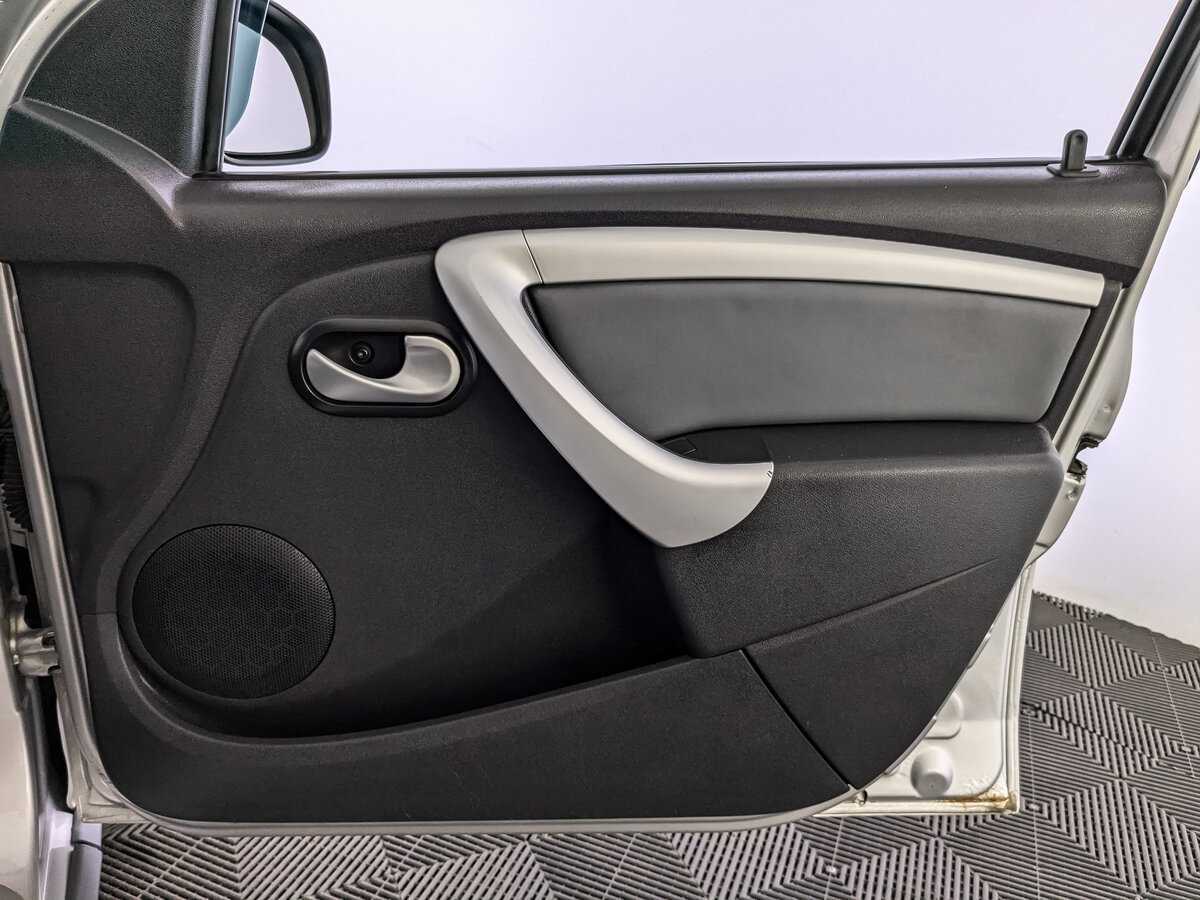 Купить Lada (ВАЗ) Largus с пробегом. Фото: #19