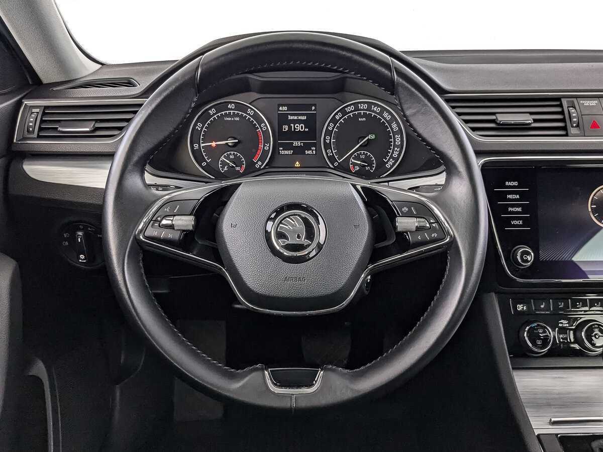 Купить Skoda Superb с пробегом. Фото: #17