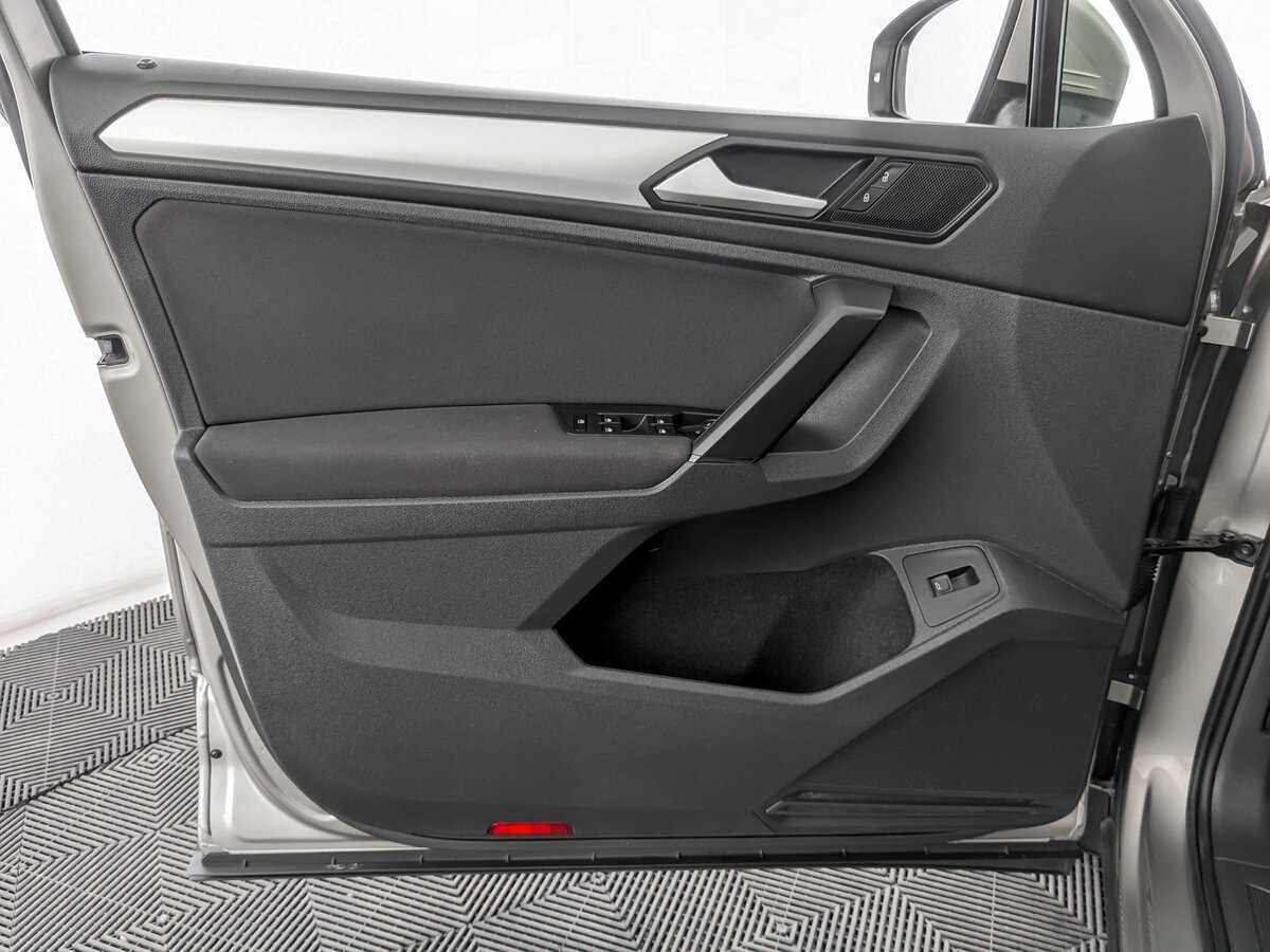 Купить Volkswagen Tiguan с пробегом. Фото: #14