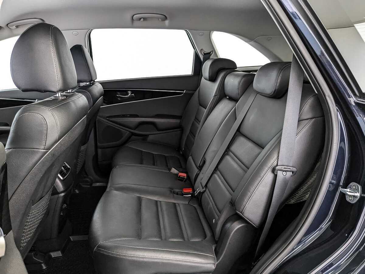 Купить Kia Sorento с пробегом. Фото: #13