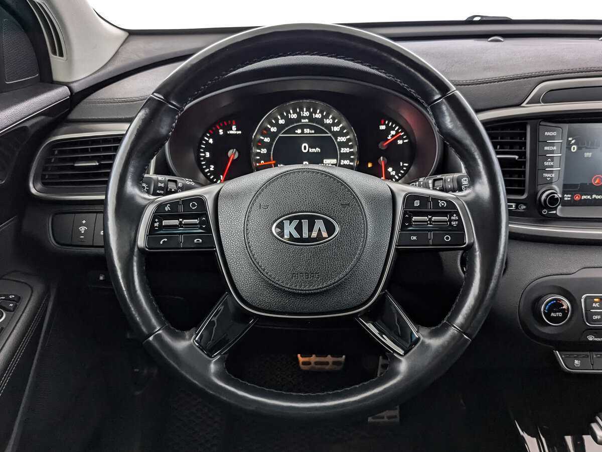 Купить Kia Sorento с пробегом. Фото: #17