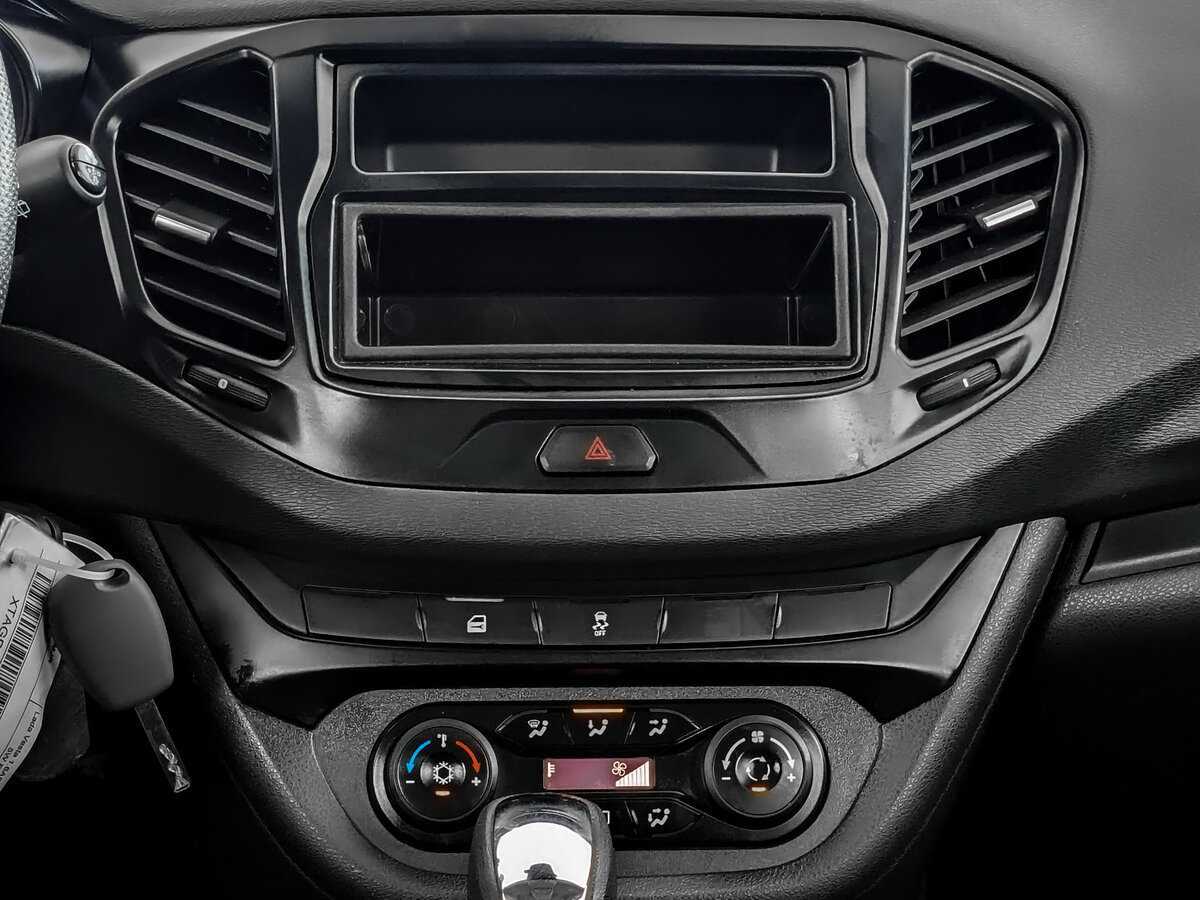 Купить Lada (ВАЗ) Vesta с пробегом. Фото: #12