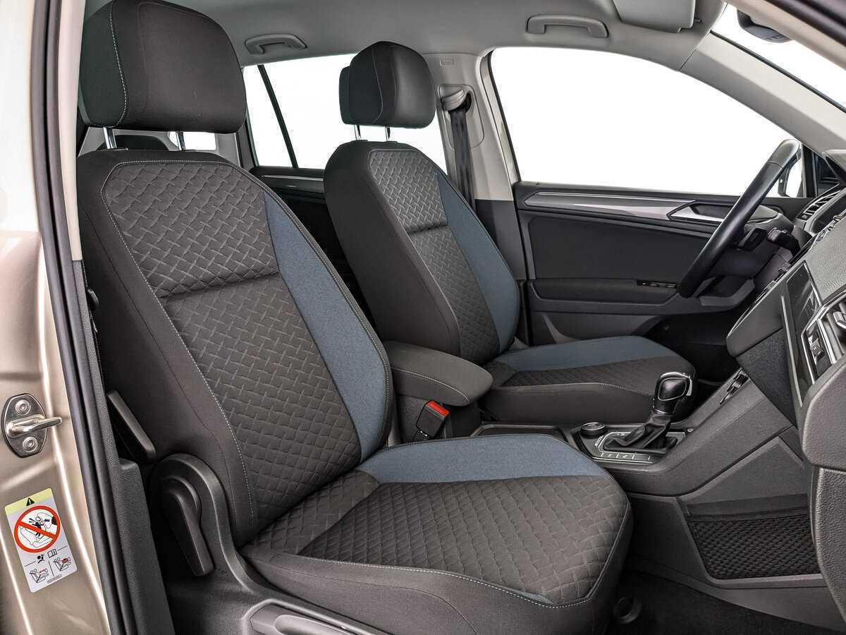 Купить Volkswagen Tiguan с пробегом. Фото: #19