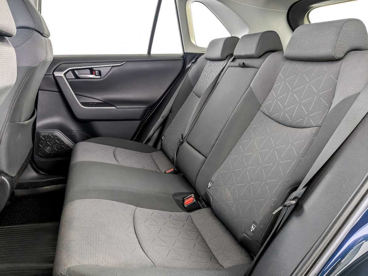 Купить Toyota RAV4 с пробегом. Фото: #22