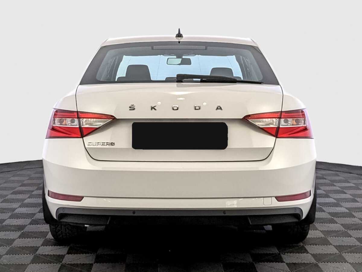 Купить Skoda Superb с пробегом. Фото: #5