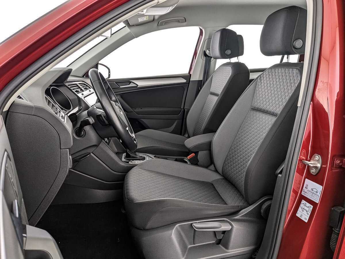 Купить Volkswagen Tiguan с пробегом. Фото: #15