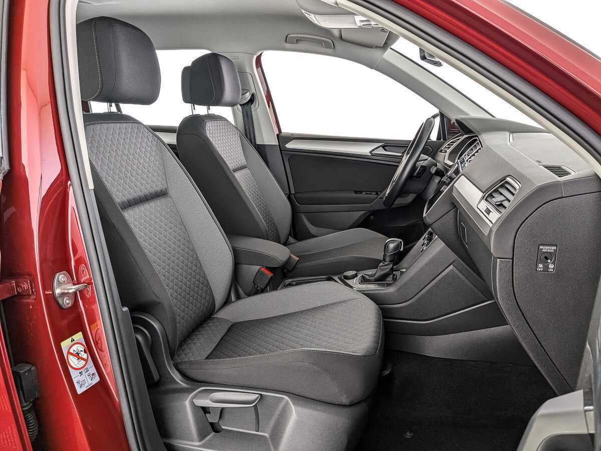 Купить Volkswagen Tiguan с пробегом. Фото: #19