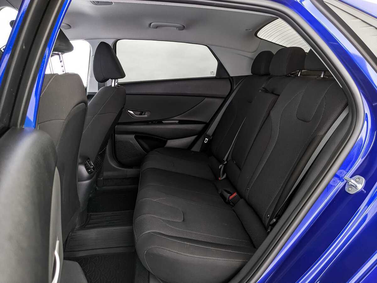 Купить Hyundai Elantra с пробегом. Фото: #13